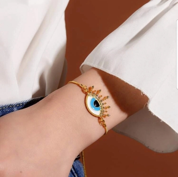 𝅺new Gold Colored Eye 🧿 bracelet with adjustable closure GOOD LUCK 🍀 - Picture 1 of 7